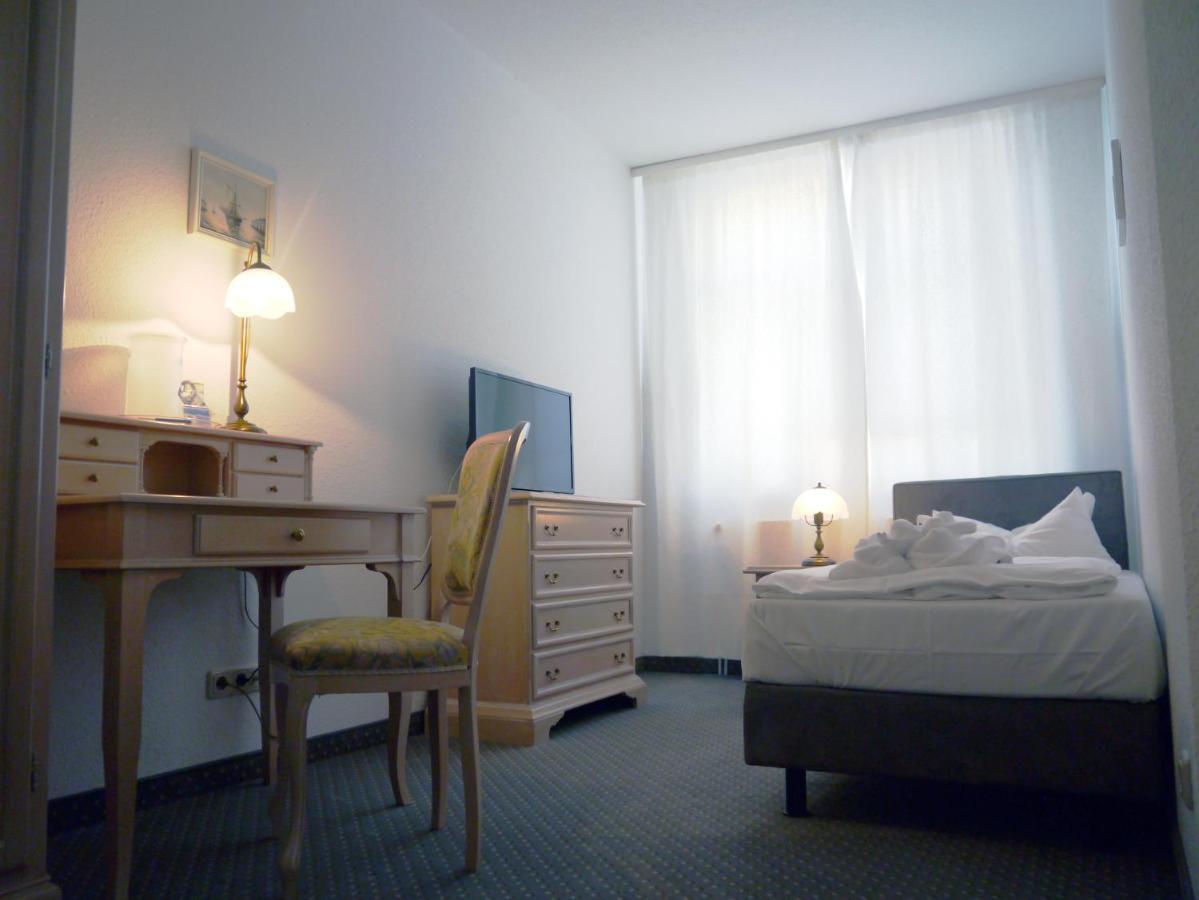 Hotel Esplanade Garni Ostseebad Kühlungsborn Buitenkant foto